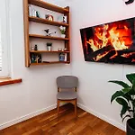 Maya's 21 - Dluga St, Old Town Gda Apartman Gdańsk