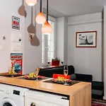 Maya's 21 - Dluga St, Old Town Gda Apartman