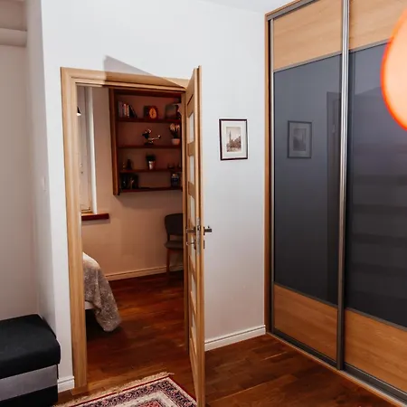 Maya's Flats & 21 - Dluga St, Old Town Gda Apartman