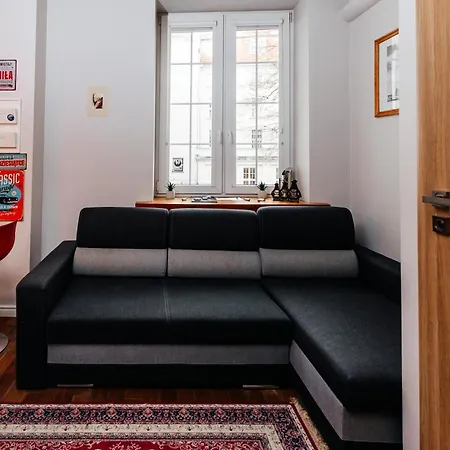 Maya's Flats & 21 - Dluga St, Old Town Gda