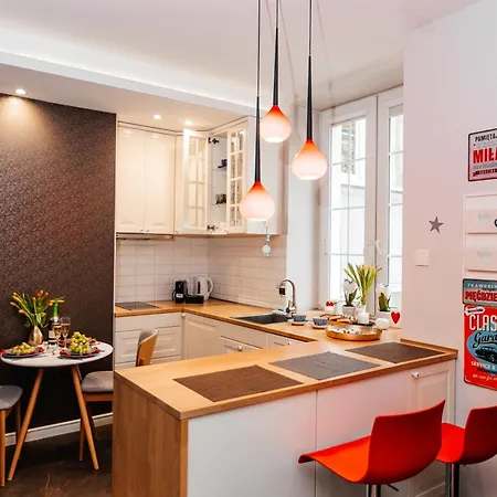 Maya's Flats & 21 - Dluga St, Old Town Gda Apartman Gdańsk