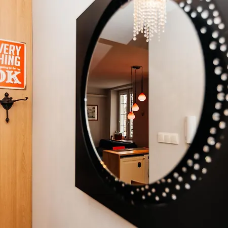 Maya's Flats & 21 - Dluga St, Old Town Gda