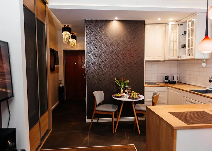 Maya's Flats & 21 - Dluga St, Old Town Gda דירה