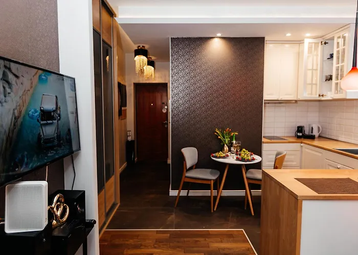 Maya's Flats & 21 - Dluga St, Old Town Gda גדנסק