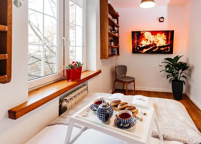 Maya's Flats & 21 - Dluga St, Old Town Gda