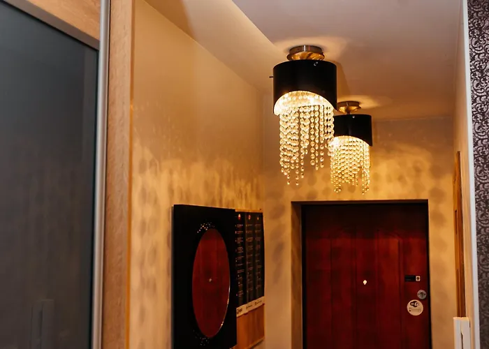 Maya's Flats & 21 - Dluga St, Old Town Gda