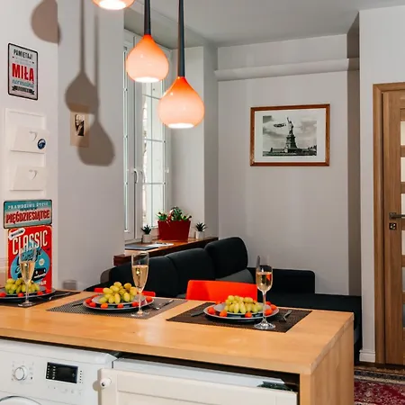 Maya's Flats & 21 - Dluga St, Old Town Gda * Gdańsk